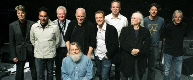 David Bowie, Jon carin, Dick Parry, David Gilmour, Guy Pratt, Phil Manzanera, David Crosby, Steve DiStanislao, Rick wright og Robert Wyatt
